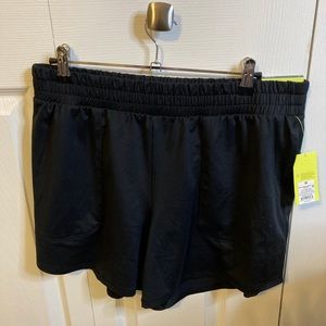 All in Motion Women’s Mid-rise Knit Shorts